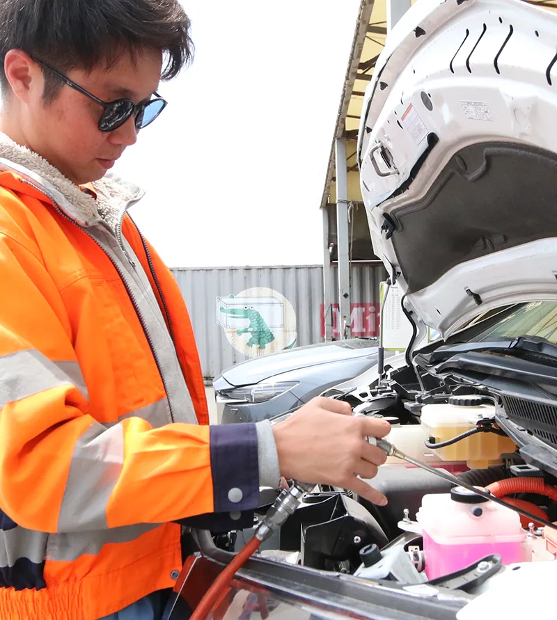 ヤマグチは得意を見つけて仲間と一緒に成長できる会社です。